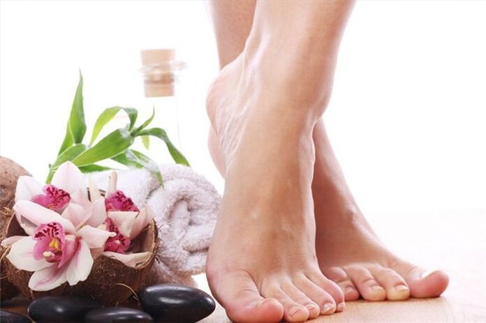 creams and ointments against toenail fungus