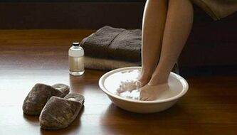 Fleet fungus treatment methods